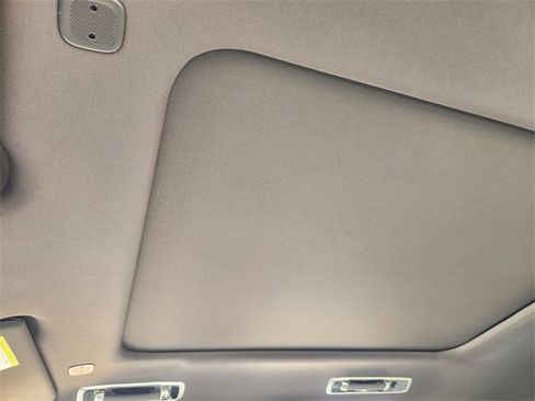 New 2026 Land Rover Range Rover Sport SE image 18