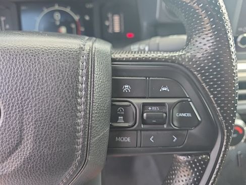 Certified 2025 Toyota Tacoma SR5 AWD/4WD image 18