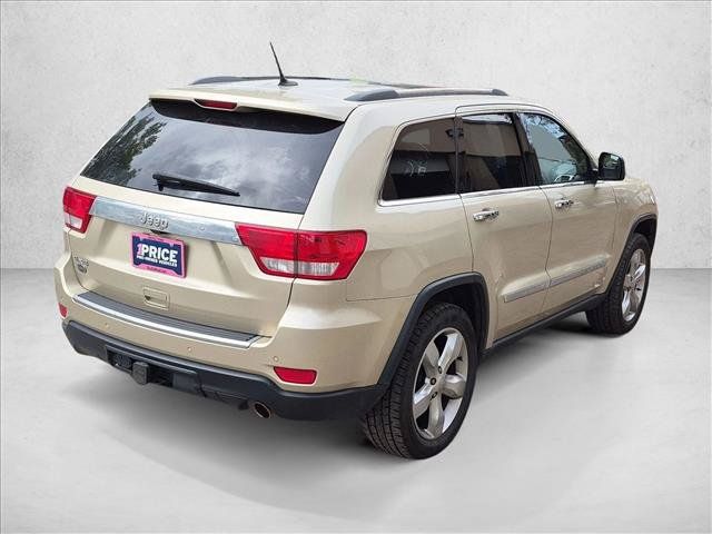Used 2011 Jeep Grand Cherokee Overland AWD/4WD image 5