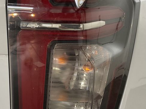 Used 2023 Chevrolet Suburban RST w/ Luxury Package AWD/4WD image 11