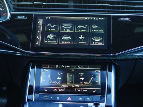 Used 2023 Audi Q7 Premium w/ Convenience Package image 13