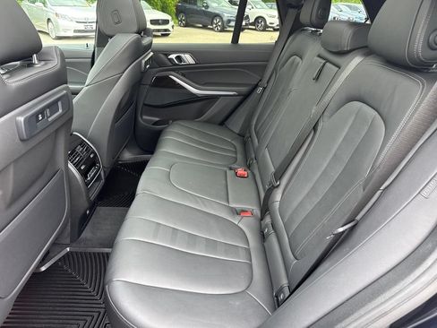Used 2021 BMW X5 xDrive40i w/ M Sport Package AWD/4WD image 8