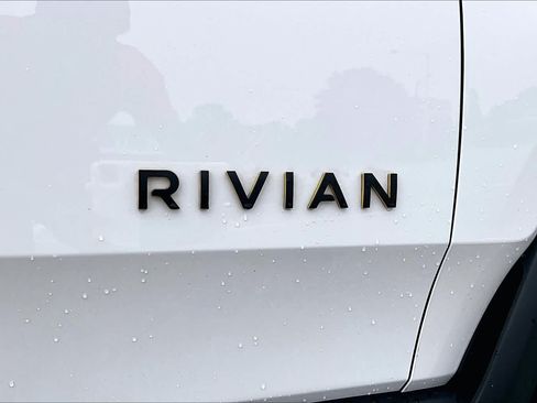 Used 2023 Rivian R1S Launch Edition AWD/4WD image 33