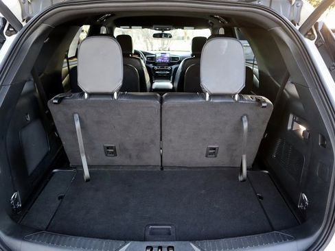 Certified 2023 Ford Explorer ST-Line w/ Class IV Trailer Tow Package image 23