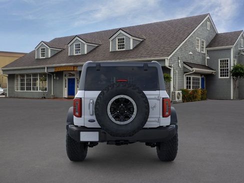 New 2025 Ford Bronco Outer Banks w/ Sasquatch Package image 30