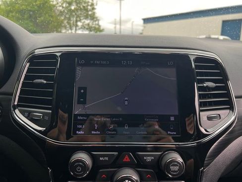 Used 2019 Jeep Grand Cherokee Altitude RWD image 22