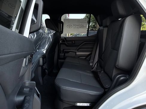 New 2026 Toyota 4Runner TRD Off-Road Premium AWD/4WD image 12