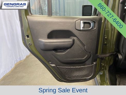 Used 2024 Jeep Wrangler Unlimited Rubicon 4xe w/ Technology Group AWD/4WD image 24