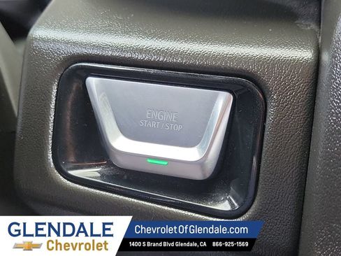 Certified 2025 GMC Yukon XL Denali AWD/4WD image 35