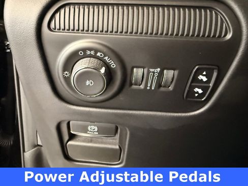 Used 2024 Jeep Grand Wagoneer Series III w/ Quick Order Packagew 28T image 38