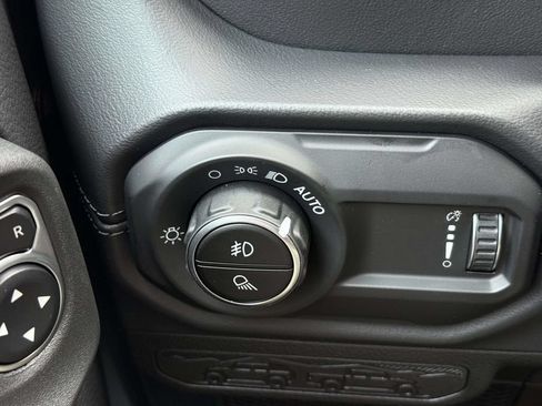 New 2026 Jeep Gladiator Sport AWD/4WD image 27