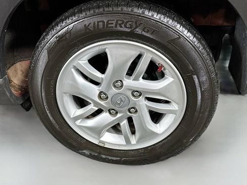 Used 2024 Hyundai Venue SE FWD image 28