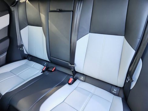 Used 2026 Land Rover Range Rover Velar S AWD/4WD image 25