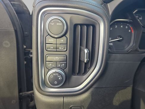 Used 2020 GMC Sierra 1500 SLE image 26