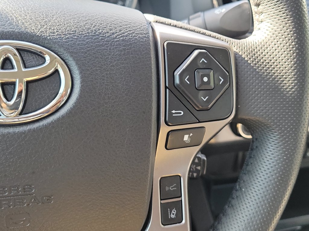 Certified 2023 Toyota Tacoma SR5 AWD/4WD image 10