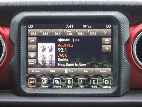 Used 2021 Jeep Gladiator Rubicon AWD/4WD image 15