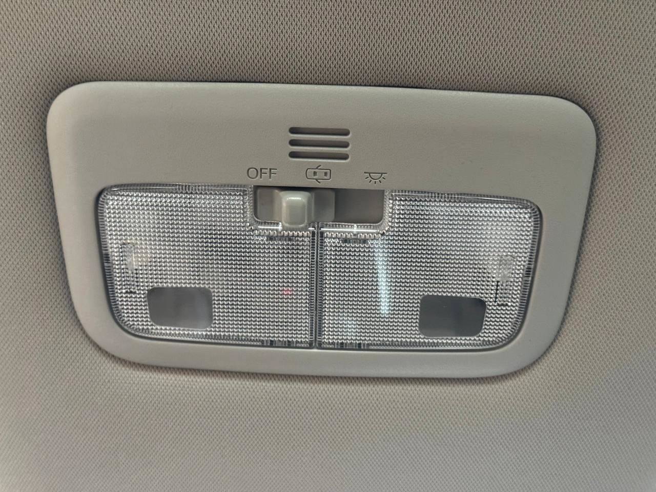 Used 2019 Toyota Corolla LE FWD image 31