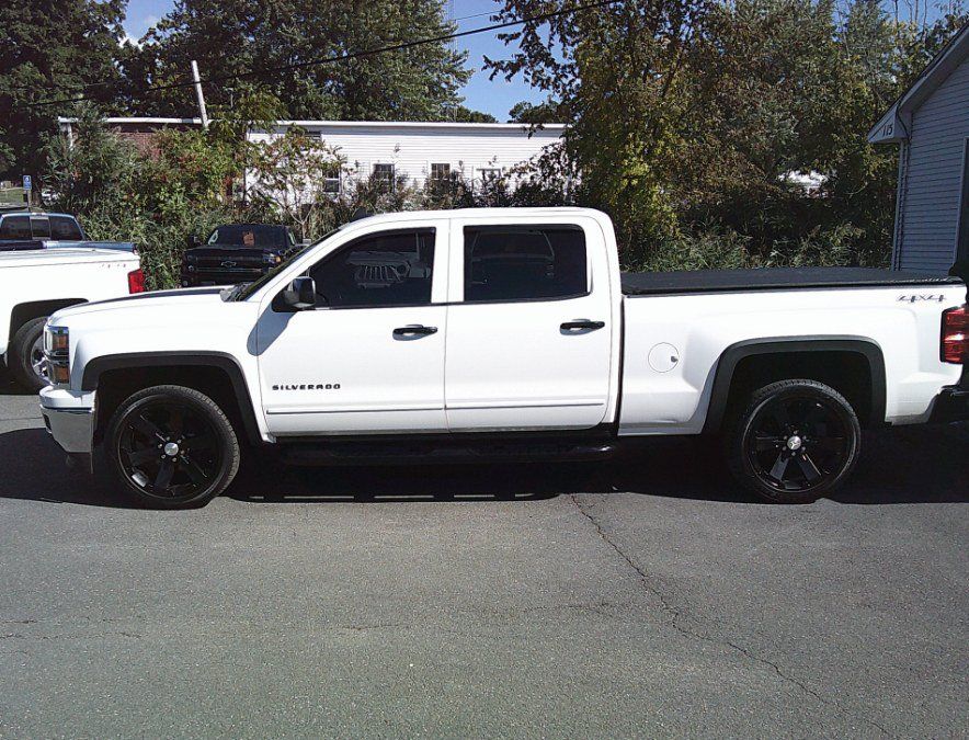 Used 2015 Chevrolet Silverado 1500 LT w/ Rally 2 Edition AWD/4WD image 2
