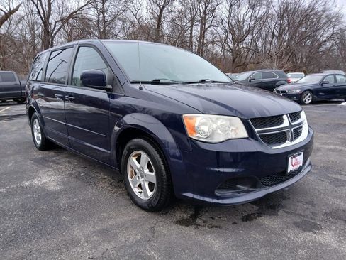 Used 2012 Dodge Grand Caravan SXT w/ Security Group image 3