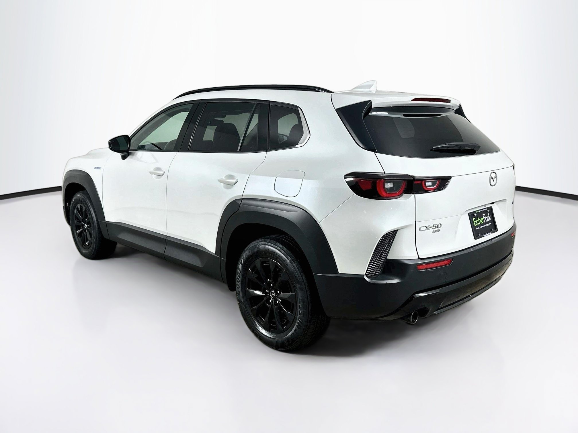 Used 2025 MAZDA CX-50 AWD 2.5 Hybrid w/ Premium Pkg image 5