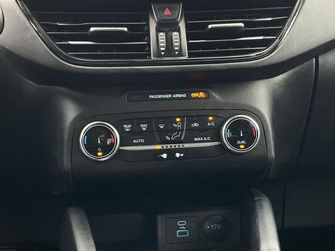 Used 2023 Ford Escape ST-Line image 30