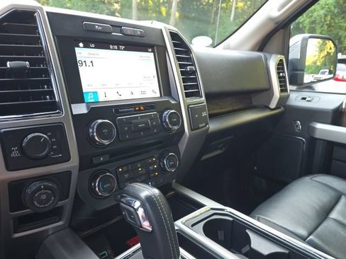 Used 2018 Ford F150 Lariat AWD/4WD image 28