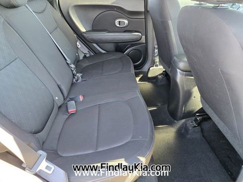 Used 2016 Kia Soul image 17