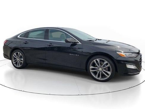 Used 2024 Chevrolet Malibu LT FWD image 2