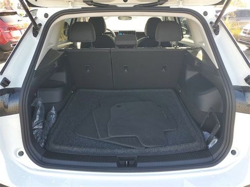 Certified 2025 Volkswagen Tiguan S image 6