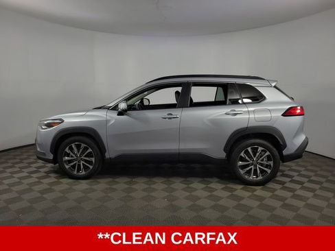 Used 2024 Toyota Corolla Cross XLE FWD image 5