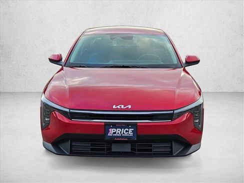 Used 2025 Kia K4 LXS image 2