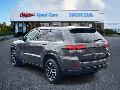 Used 2018 Jeep Grand Cherokee Trailhawk AWD/4WD image 3