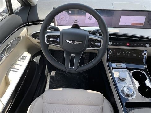 Used 2026 Genesis GV70 2.5T image 3