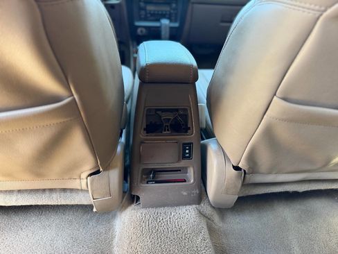 Used 2001 Toyota 4Runner Limited AWD/4WD image 25