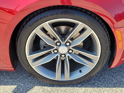 Used 2018 Chevrolet Camaro LT w/ RS Package RWD image 7