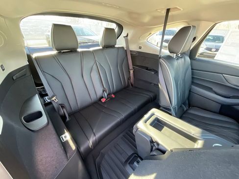 New 2026 Acura MDX w/ Advance Package AWD/4WD image 19