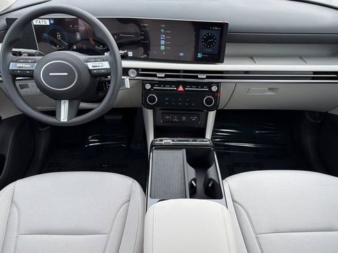 New 2026 Hyundai Tucson Blue SE image 11