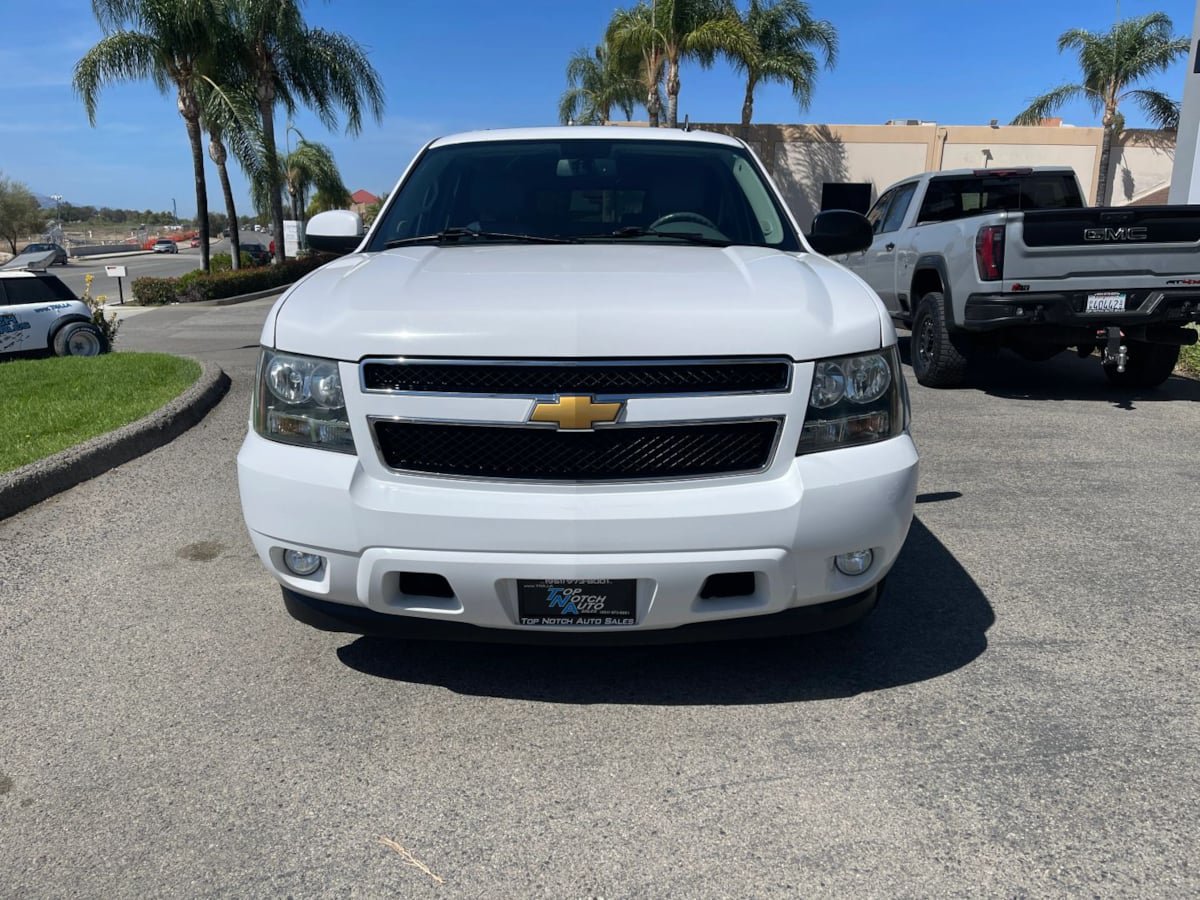 Used 2014 Chevrolet Tahoe LT RWD image 2