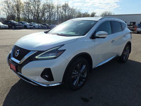 Used 2021 Nissan Murano Platinum image 4