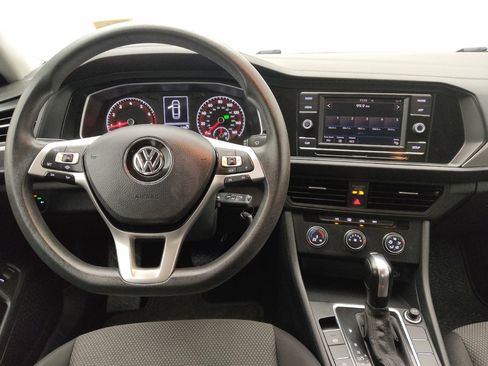 Used 2019 Volkswagen Jetta SE FWD image 22
