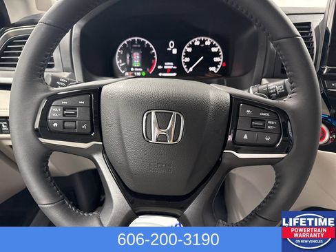 New 2026 Honda Odyssey Touring image 17
