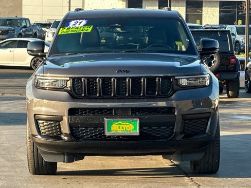 Used 2021 Jeep Grand Cherokee L Laredo image 11