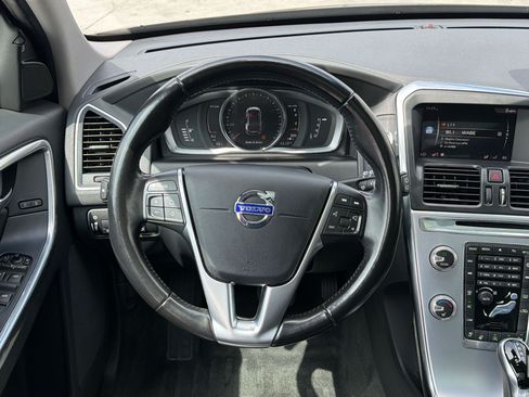 Used 2017 Volvo XC60 T6 Dynamic w/ Climate Package AWD/4WD image 11