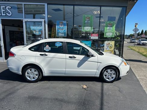 Used 2009 Ford Focus S FWD image 4