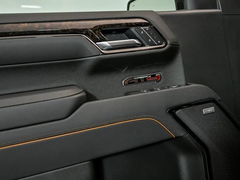 New 2026 GMC Sierra 1500 AT4 w/ Technology Package AWD/4WD image 6