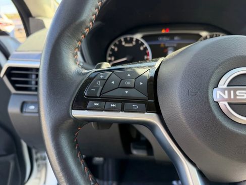 Used 2024 Nissan Altima 2.5 SR image 16