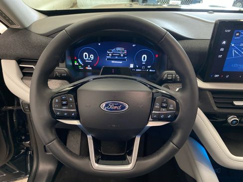 New 2026 Ford Explorer Platinum image 49