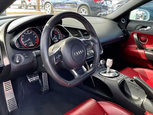Used 2012 Audi R8 V10 image 18