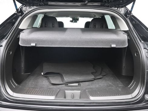 Used 2025 Chevrolet Trax LT FWD image 25