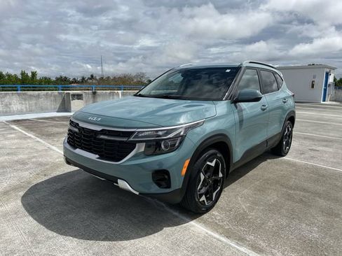 Used 2024 Kia Seltos EX AWD/4WD image 19